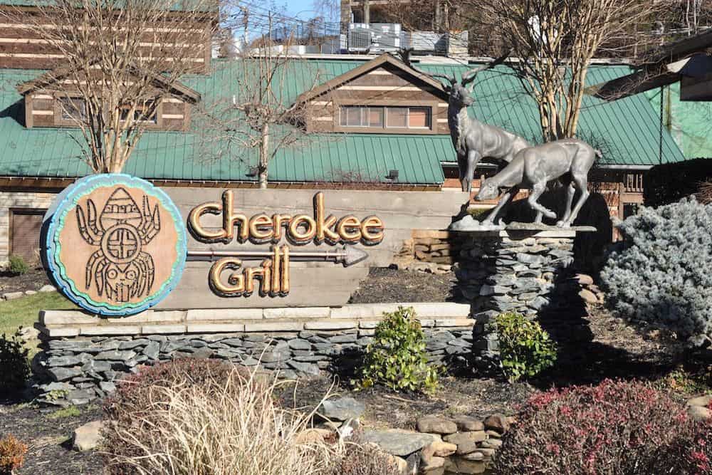 5 of the Best Places to Eat in Gatlinburg