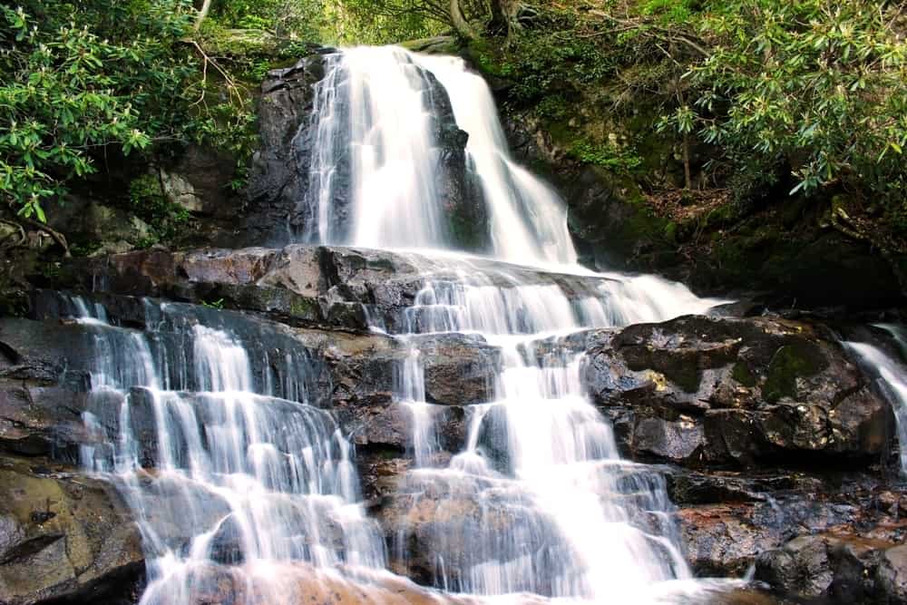5 Smoky Mountain Waterfalls You’ll Love Visiting