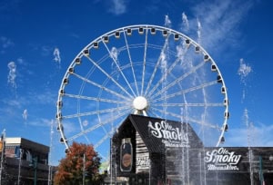 island in pigeon forge fountain