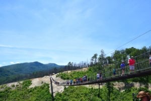 gatlinburg in the summer at the skybridge